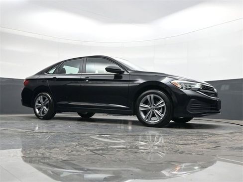 Used 2024 Volkswagen Jetta SE image 27