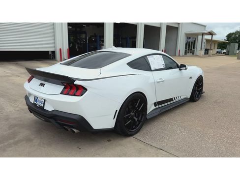Used 2025 Ford Mustang GT Premium w/ GT Performance Package RWD image 8