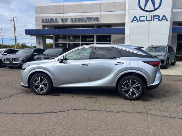 Used 2024 Lexus RX 350 Premium w/ Cold Area Package AWD/4WD image 4