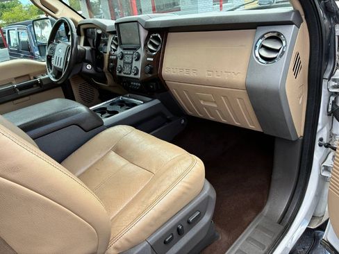 Used 2015 Ford F250 Lariat w/ Lariat Ultimate Package AWD/4WD image 15