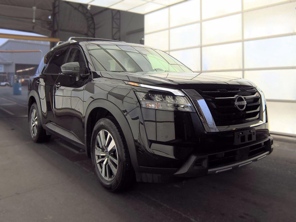 Certified 2024 Nissan Pathfinder SL AWD/4WD image 1