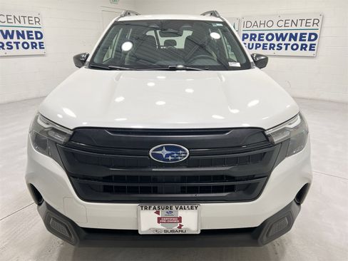Certified 2025 Subaru Forester image 3