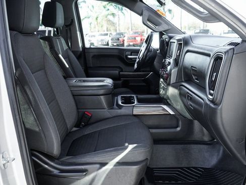 Used 2022 Chevrolet Silverado 1500 RST AWD/4WD image 34