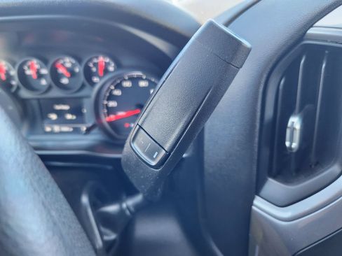 Used 2020 Chevrolet Silverado 1500 Custom Trail Boss w/ Custom Convenience Package AWD/4WD image 33
