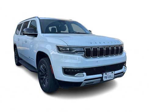 Used 2024 Jeep Wagoneer L Series II w/ Flexible Seating Group RWD image 14