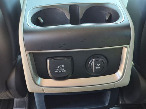 Used 2025 Kia Carnival SX w/ SX Dark Edition Package FWD image 26