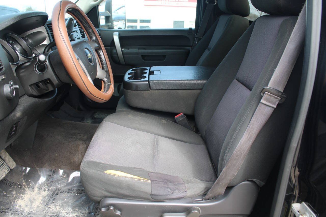 Used 2014 Chevrolet Silverado 2500 LT w/ Convenience Package AWD/4WD image 8