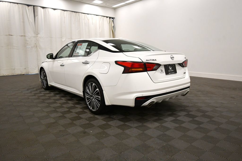 Used 2024 Nissan Altima 2.5 SL AWD/4WD image 5