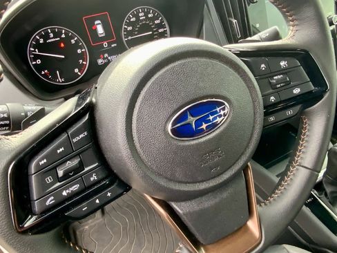 Used 2025 Subaru Forester Sport image 37