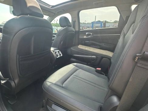 Used 2023 Kia Sorento SX FWD image 6
