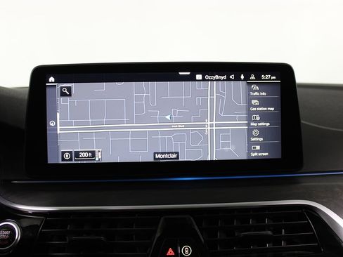 Used 2023 BMW 530e w/ M Sport Package image 16