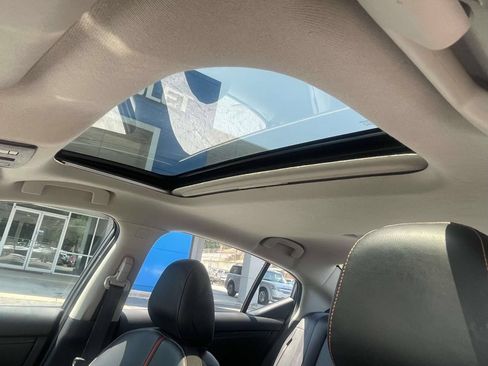 Used 2023 Nissan Sentra SR w/ SR Premium Package FWD image 15