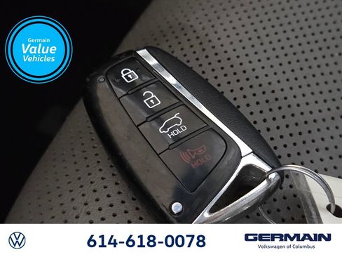 Used 2017 Hyundai Santa Fe Limited AWD/4WD image 32