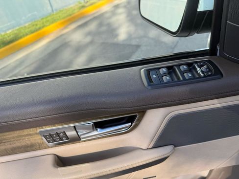 Used 2013 Land Rover Range Rover Sport HSE AWD/4WD image 40