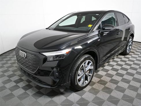 Used 2023 Audi Q4 e-tron Premium Plus w/ Premium Plus AWD/4WD image 32
