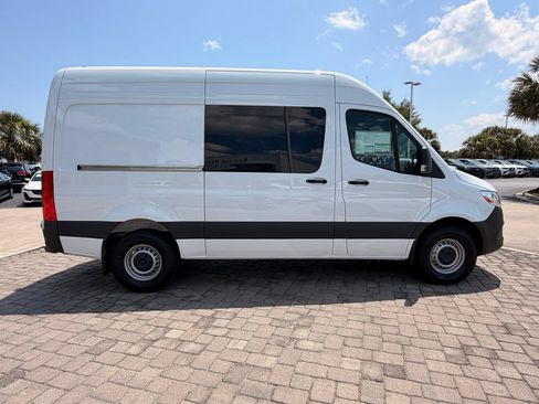 New 2026 Mercedes-Benz Sprinter 2500 image 7
