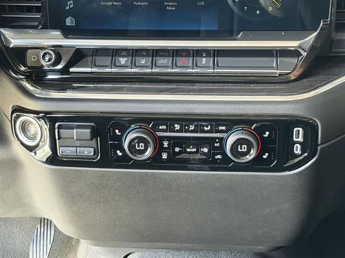Used 2024 Chevrolet Silverado 2500 LTZ AWD/4WD image 21