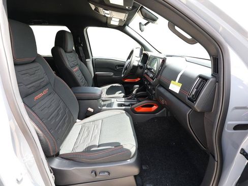 New 2026 Nissan Frontier PRO-4X w/ Pro-4x Convenience Package AWD/4WD image 18