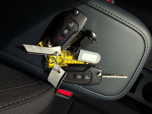 New 2026 Ford Maverick XL image 32