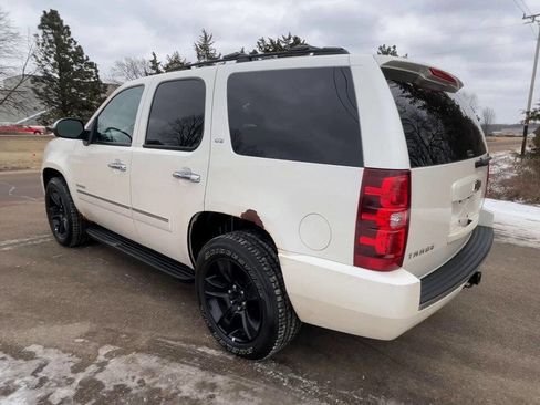 Used 2010 Chevrolet Tahoe LTZ image 3