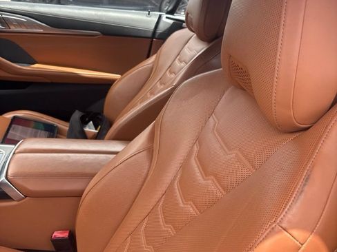 Used 2023 BMW 840i Convertible w/ Comfort Seating Package RWD image 3