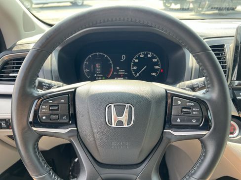 Used 2025 Honda Odyssey EX-L image 16