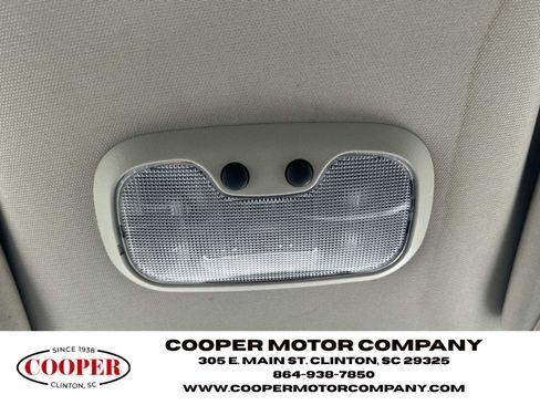 Used 2020 Dodge Journey SE image 22