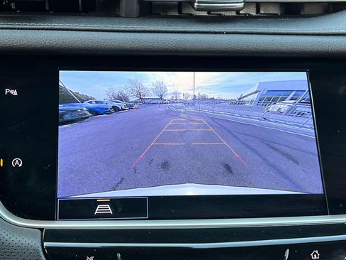 Used 2023 Cadillac XT6 Luxury image 21