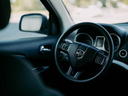 Used 2019 Dodge Journey SE image 11