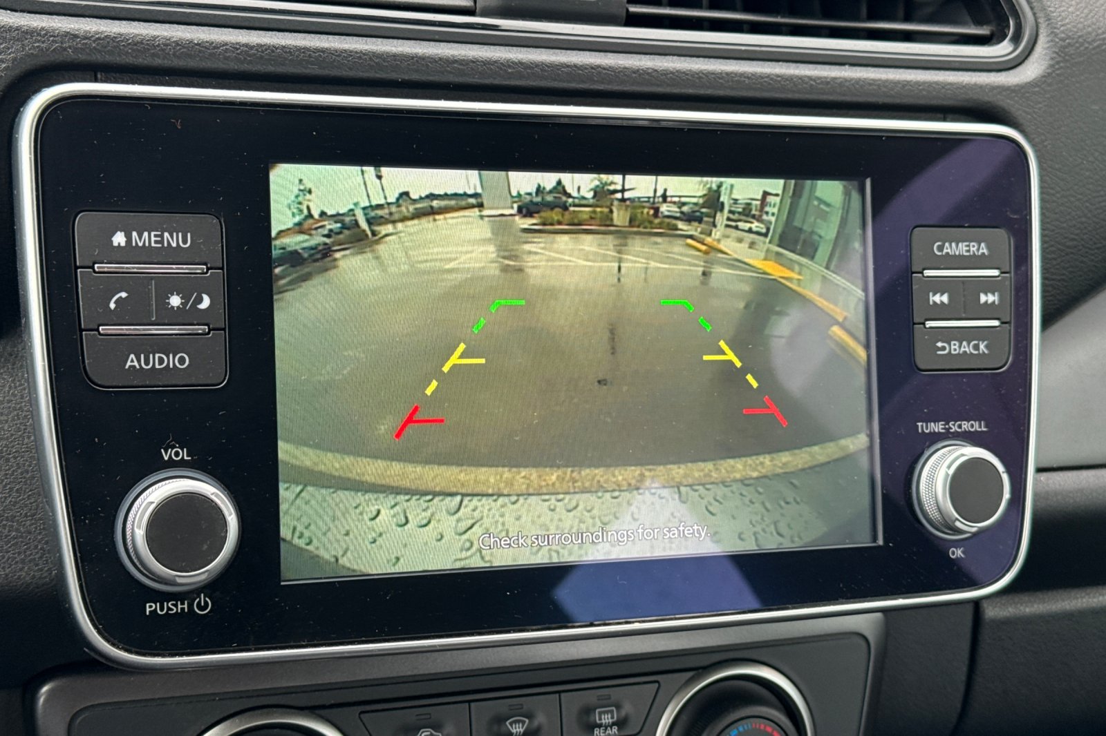 Used 2025 Nissan Leaf S FWD image 27