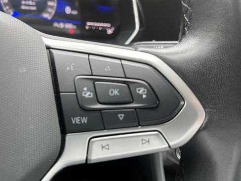 Used 2024 Volkswagen Jetta SE FWD image 17