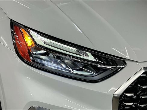 Certified 2025 Audi Q5 2.0T Premium image 30