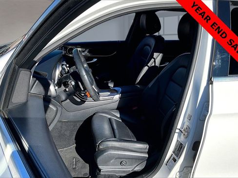 Used 2020 Mercedes-Benz GLC 300 4MATIC image 25