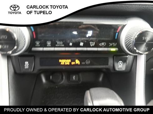 Used 2021 Toyota RAV4 XLE FWD image 14