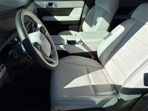 Used 2024 Hyundai Santa Fe Calligraphy image 20