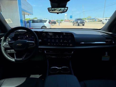 New 2026 Chevrolet Traverse LT w/ Driver Confidence Package FWD image 12