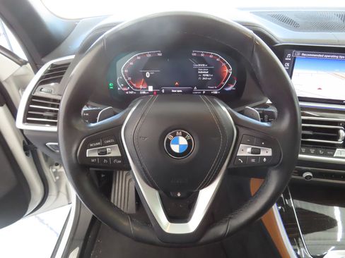 Used 2023 BMW X5 xDrive40i w/ Premium Package AWD/4WD image 15