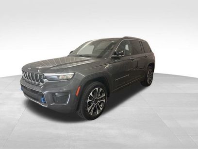 Used 2022 Jeep Grand Cherokee Overland w/ Advanced Protech Group III