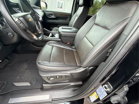 Used 2024 Chevrolet Tahoe High Country w/ Advanced Technology Package AWD/4WD image 26
