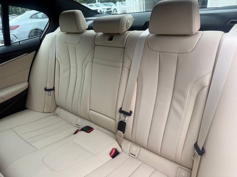 Used 2023 BMW 530i xDrive w/ Premium Package AWD/4WD image 10