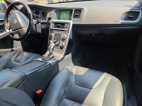 Used 2016 Volvo V60 T5 Premier AWD/4WD image 24