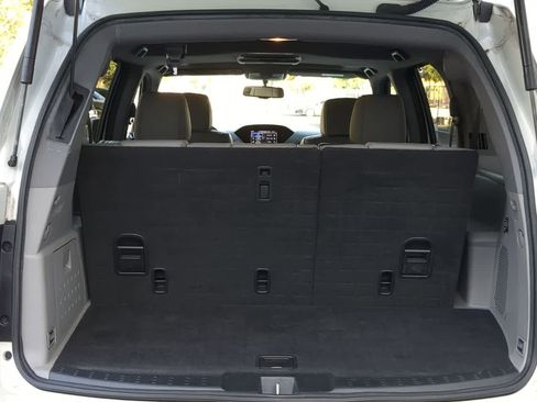 Used 2015 Honda Pilot Touring image 36