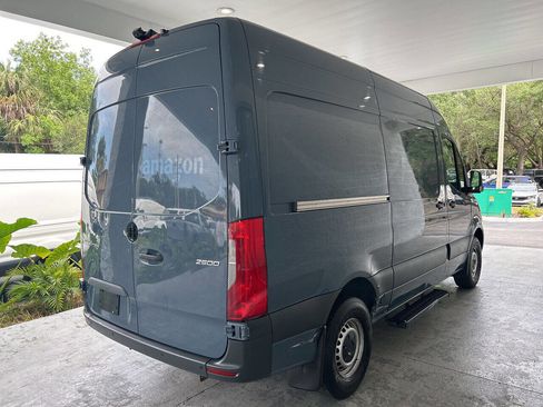 Used 2019 Mercedes-Benz Sprinter 144 image 5