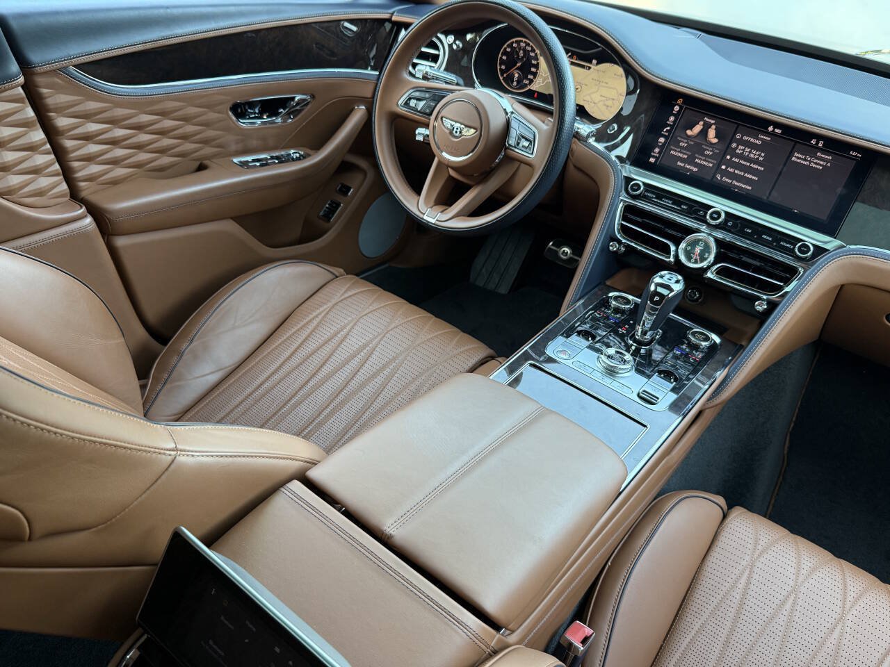 Used 2022 Bentley Flying Spur V8 AWD/4WD image 24
