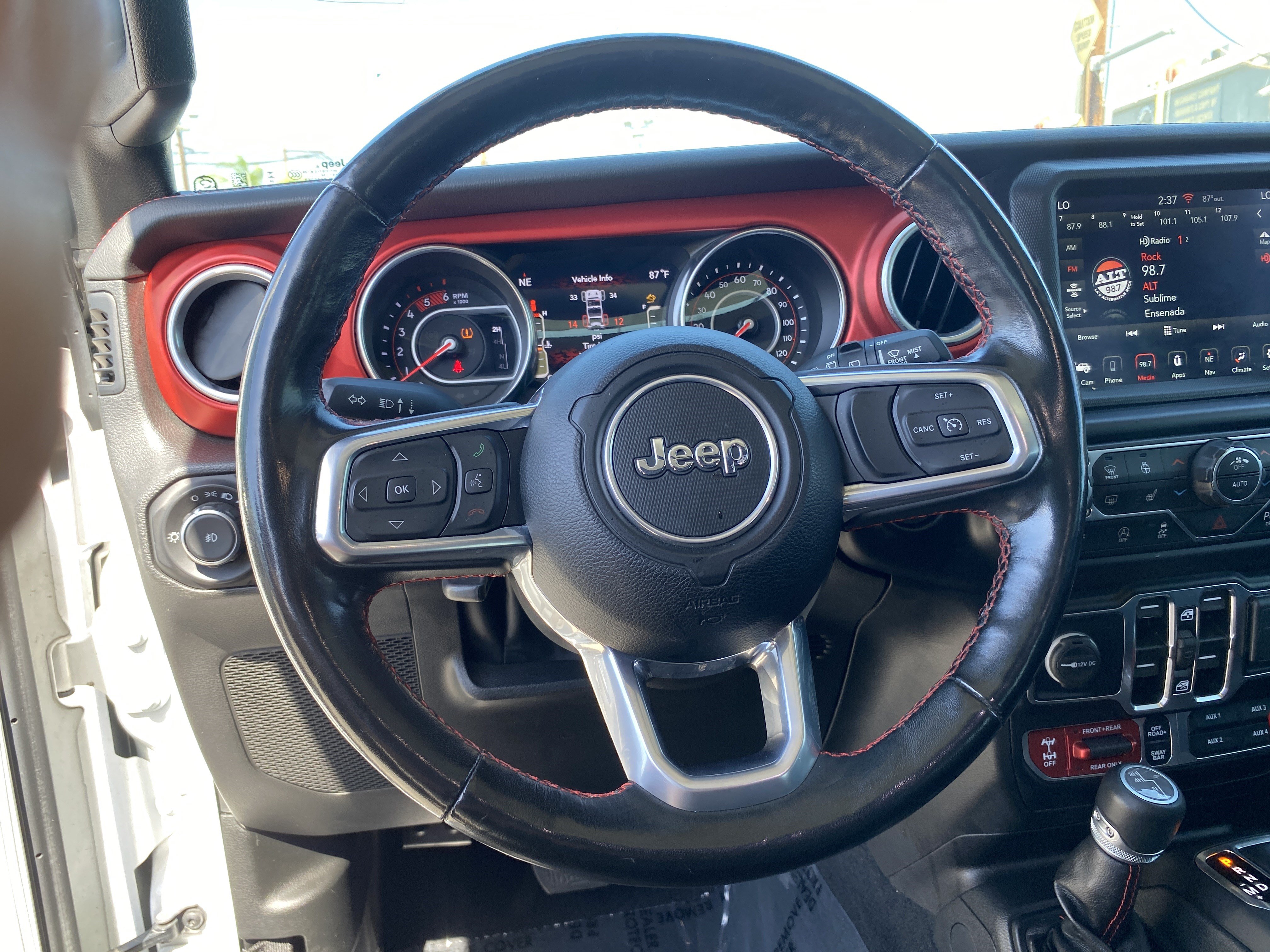 Used 2022 Jeep Wrangler Unlimited Rubicon w/ Steel Bumper Group AWD/4WD image 24