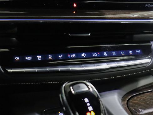 Certified 2023 Cadillac Escalade Sport Platinum w/ LPO, ONYX Package image 36