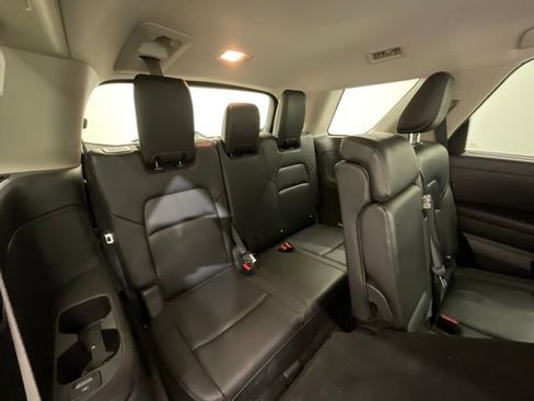 Used 2024 Nissan Pathfinder SL AWD/4WD image 26