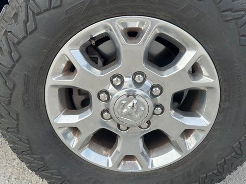 Used 2024 RAM 2500 Laramie AWD/4WD image 18