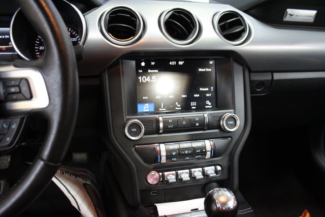 Used 2019 Ford Mustang Coupe w/ Equipment Group 101A RWD image 17