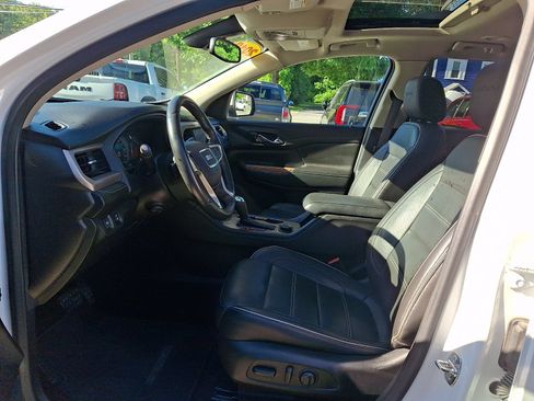 Used 2019 GMC Acadia Denali w/ Technology Package AWD/4WD image 14